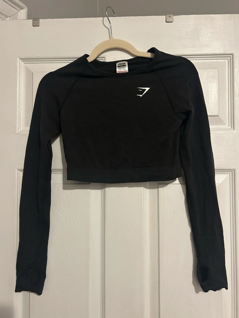 Black Gymshark Crop-Top